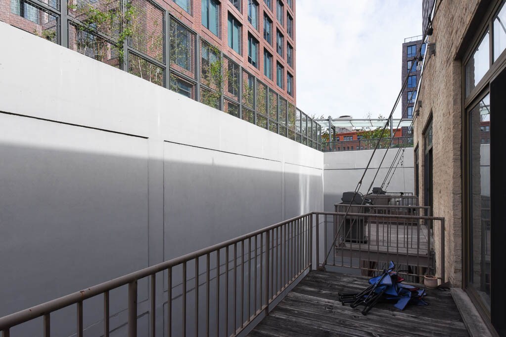 Building Photo - 14 N Sangamon St