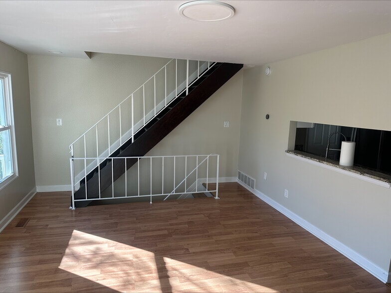 Building Photo - 133 Hammershire Rd