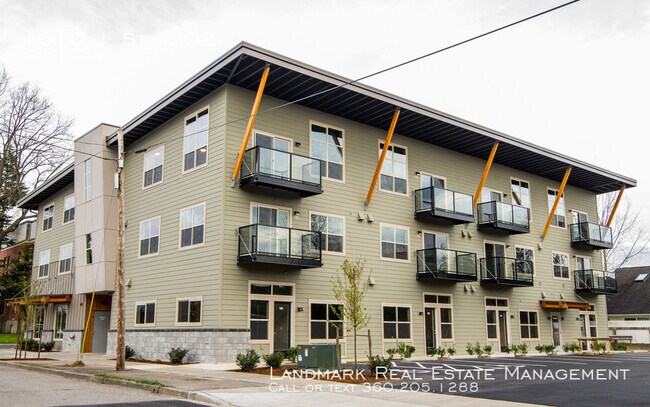 Building Photo - 1610 J St