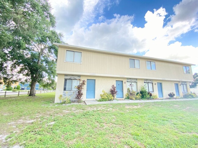 Primary Photo - Beautiful Town Home near UCF in Orlando, F...