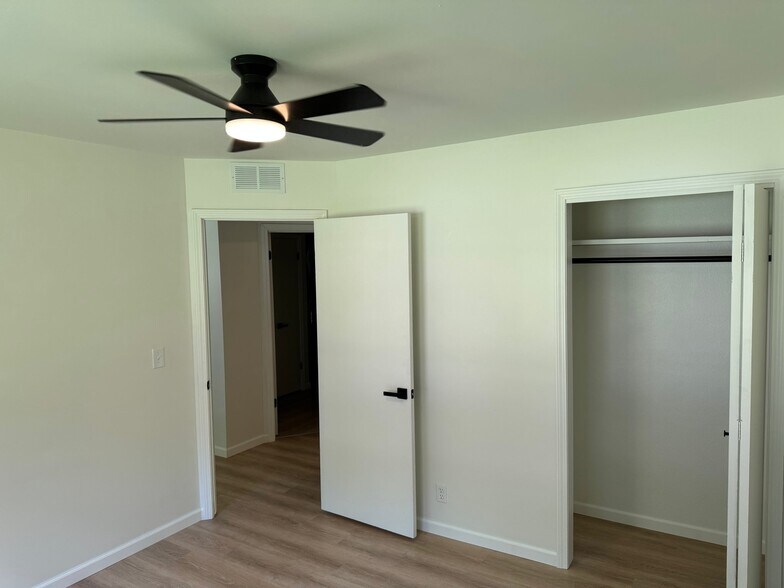 Building Photo - 18068 Meyers Dr