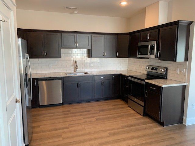 Building Photo - 4104 Bluebill Dr