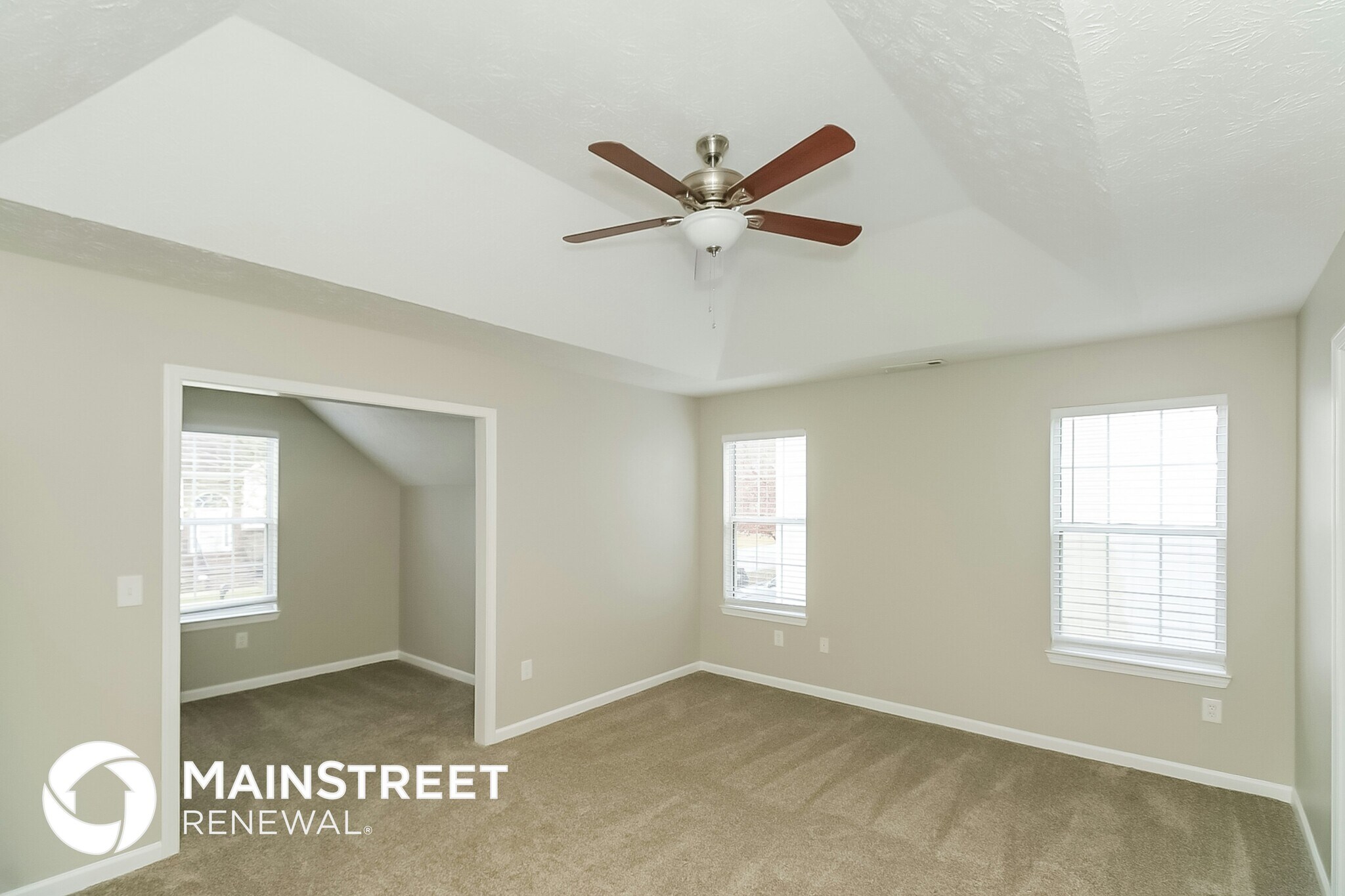 Building Photo - 388 Sawgrass Way