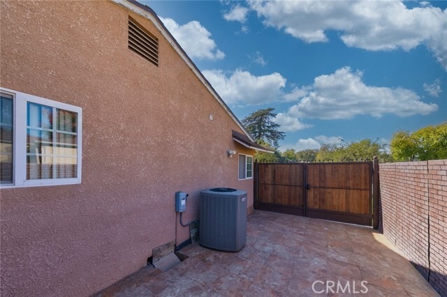 Building Photo - 814 Kellogg Ave