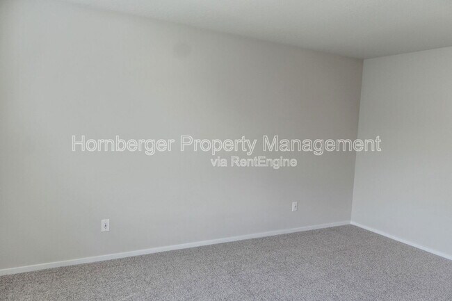 Building Photo - 5813 W Georgetown Ln
