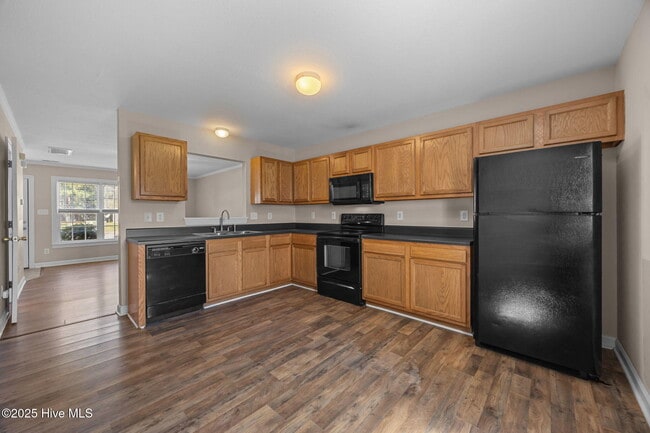 Building Photo - 911 Springwood Dr