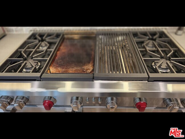 Building Photo - 4744 Haskell Ave