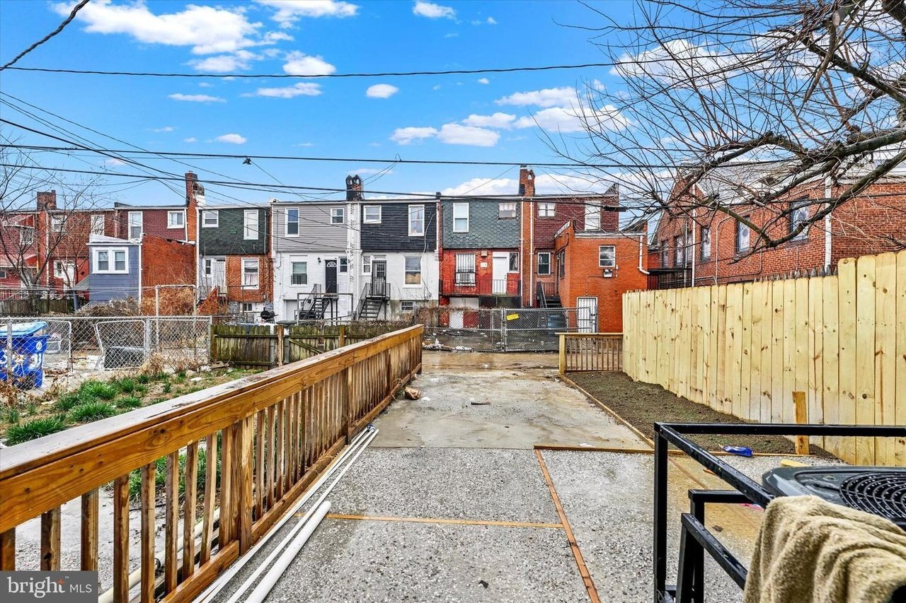 Building Photo - 3315 Lyndale Ave