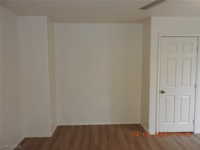 Building Photo - 906 Valetta Flat Ave