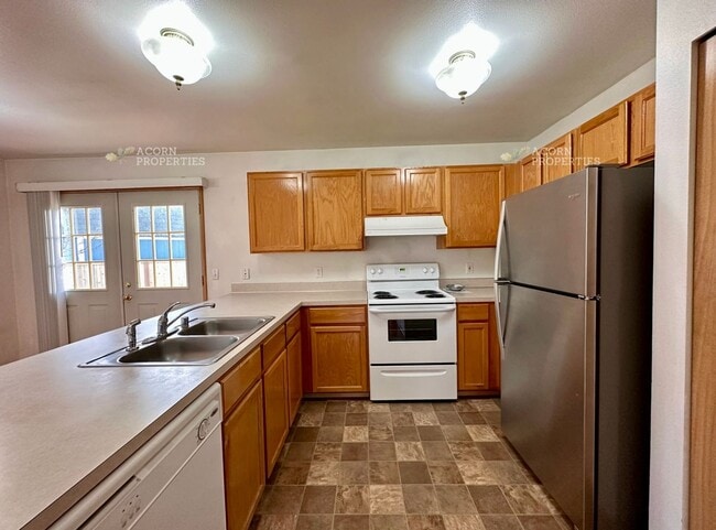 Building Photo - 402 Meadow Ct NW
