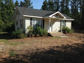 Building Photo - 3826 Dyches Rd