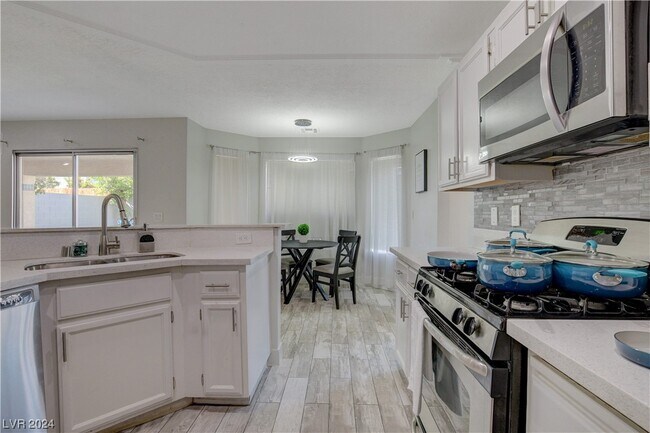 Building Photo - 9416 Crown Vista Ln