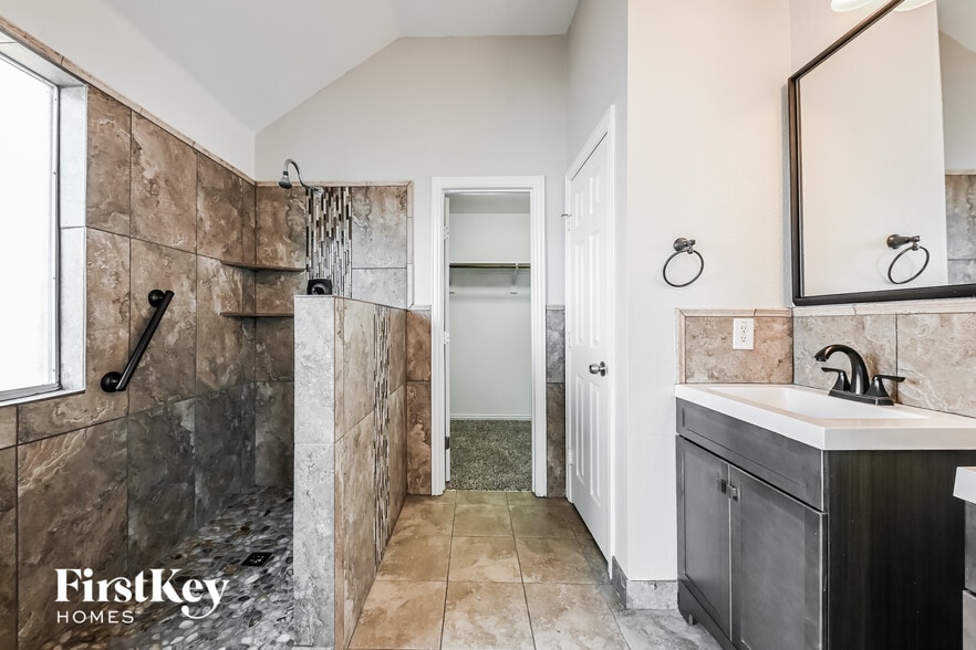 Building Photo - 502 Dover Park Trail