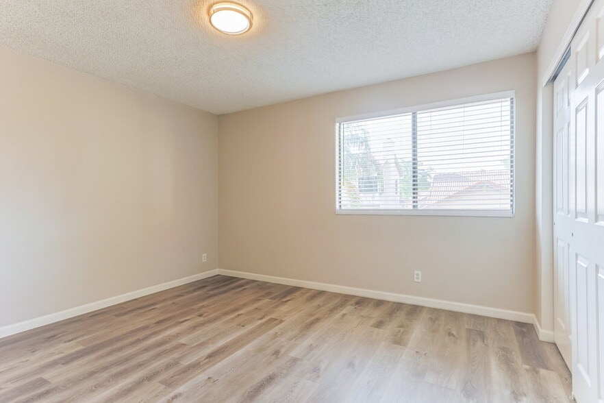 Building Photo - 1232 W Riviera Dr