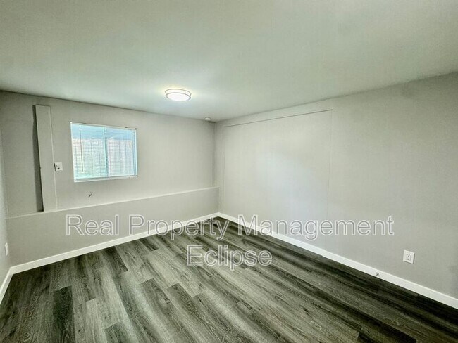 Building Photo - 21901 54th Ave W