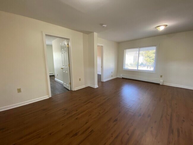 Building Photo - 53 Walker St