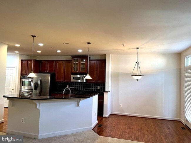 Building Photo - 15808 Buxton Pl