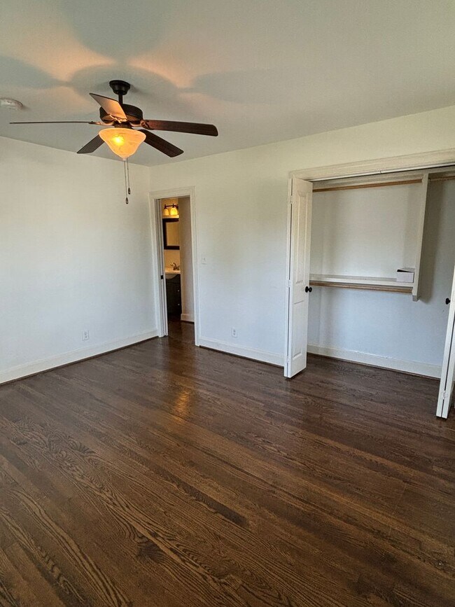Building Photo - LEASING SPECIAL Cozy East Nashville 3 Bedr...