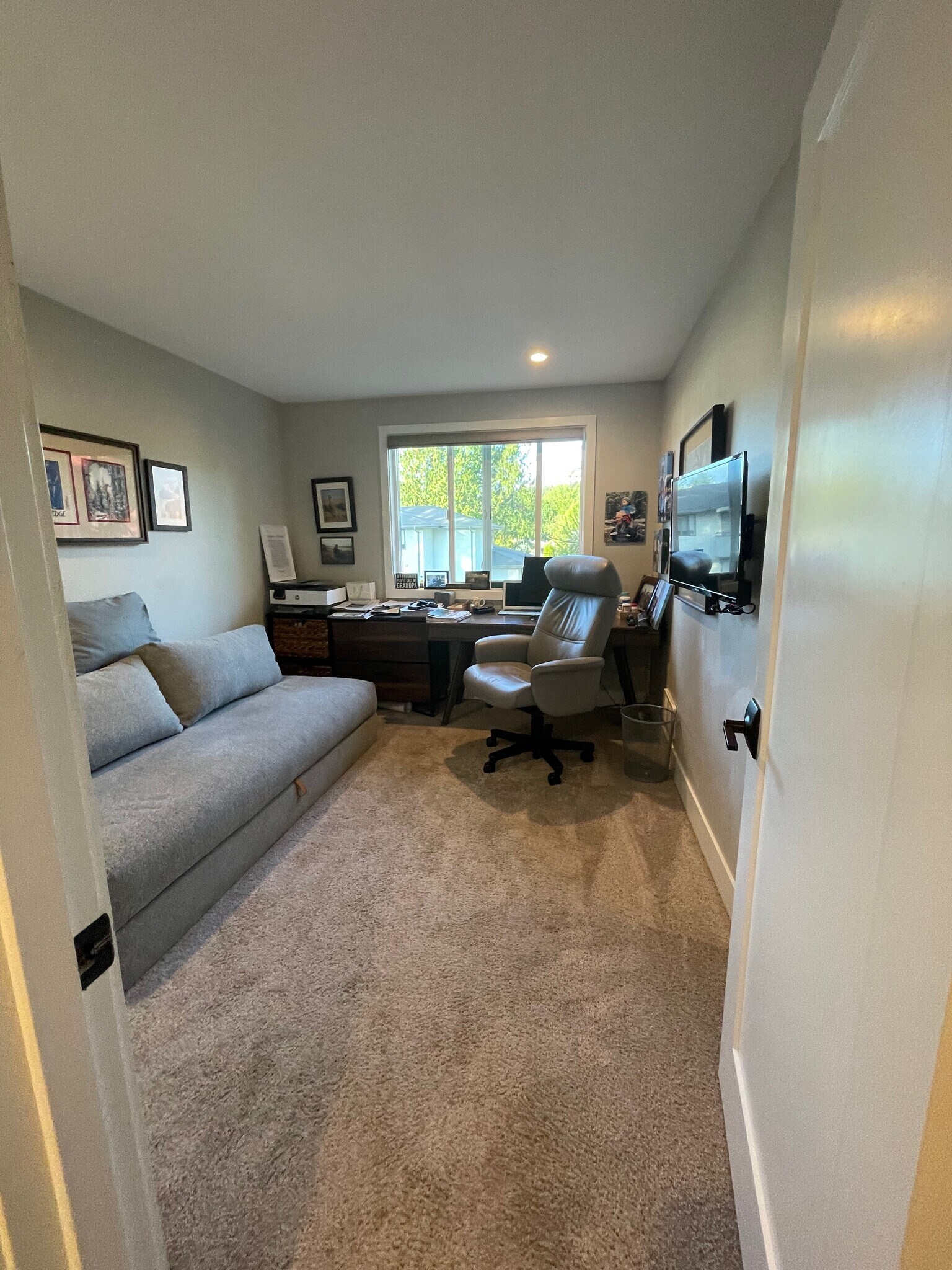 2nd bed/office with queen sleeper sofa - 280 NW Holly St