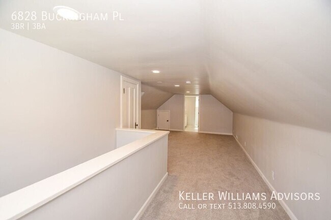 Building Photo - 6828 Buckingham Pl
