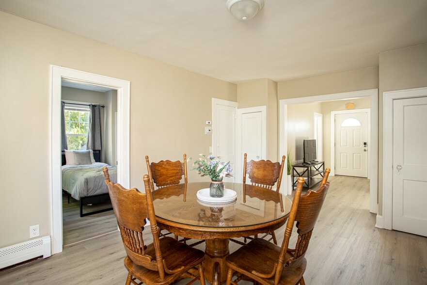 Building Photo - 53 Bowker Terrace