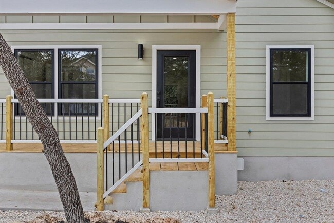 Building Photo - 30 Wood Glen Dr