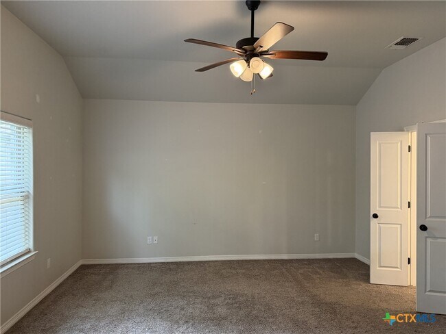 Building Photo - 3404 Braford Dr
