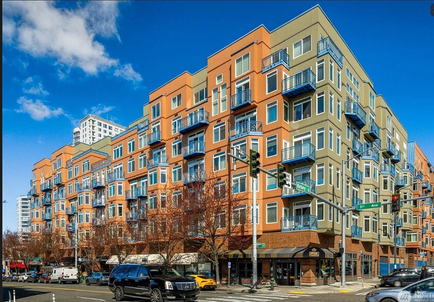 Building Photo - 2414 1st Ave