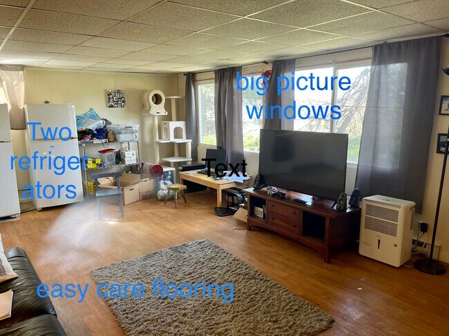 Building Photo - 1300 NE Williams St