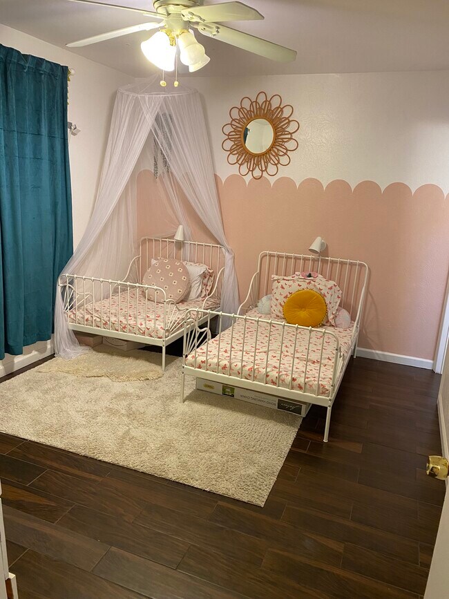 Building Photo - 110 Hastings Ct