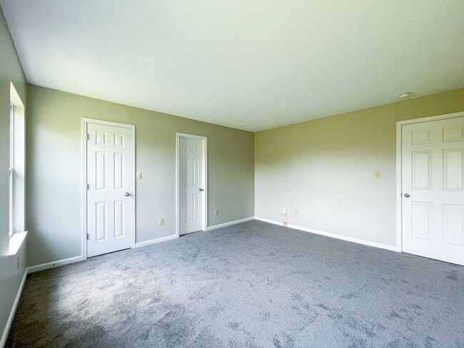 Building Photo - 4525 Golden Hinde Way