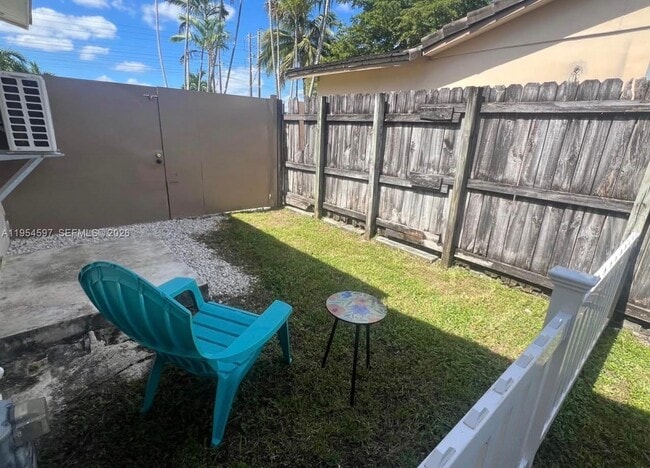 Building Photo - 7305 SW 135th Ct