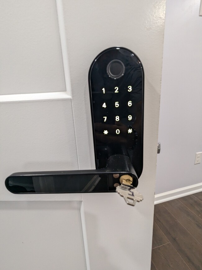 Smartlocks - 4803 Howard Dr