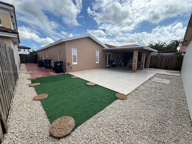 Building Photo - 13770 SW 17th Terrace