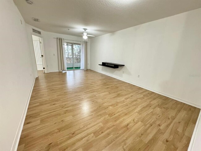 Building Photo - 2732 Club Cortile Cir