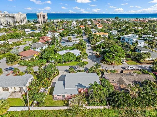 Building Photo - 381 Zenith Ln