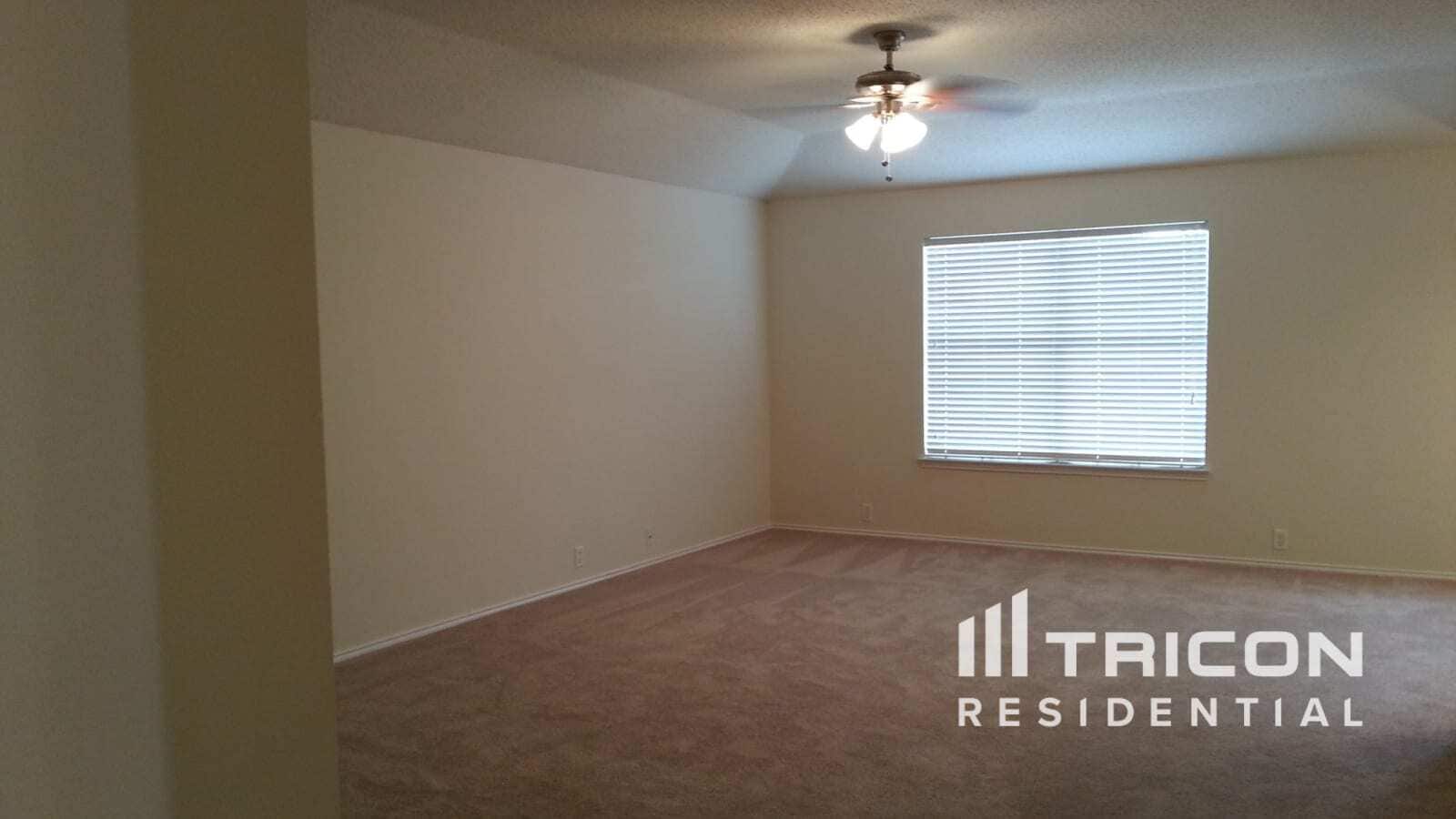 Building Photo - 704 River Run Dr