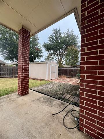 Building Photo - 9133 Winding River Dr