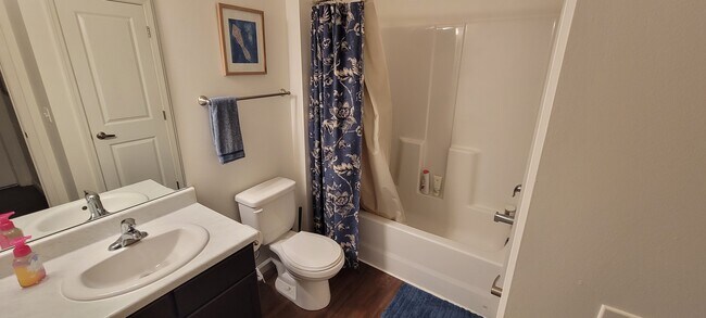 Building Photo - 3040 N 187th Ct