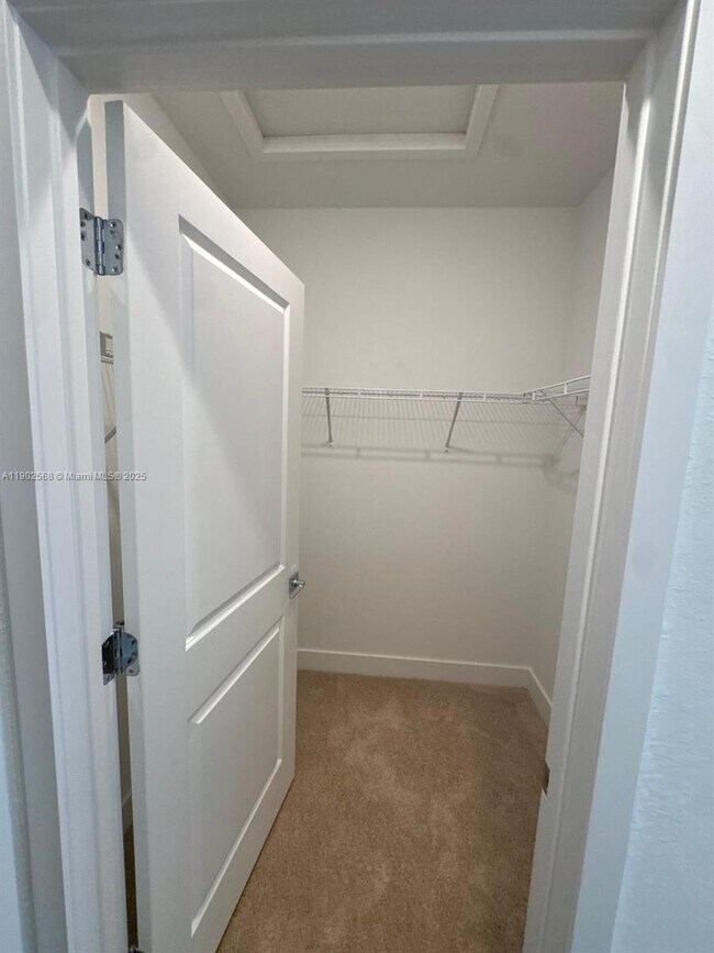 Building Photo - 17108 SW 2nd Cir