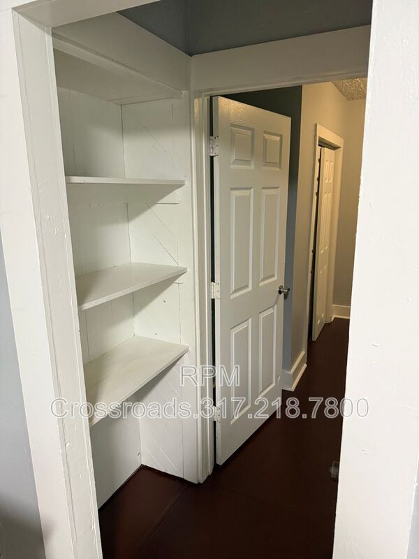 Building Photo - 3709 N Kenwood Ave