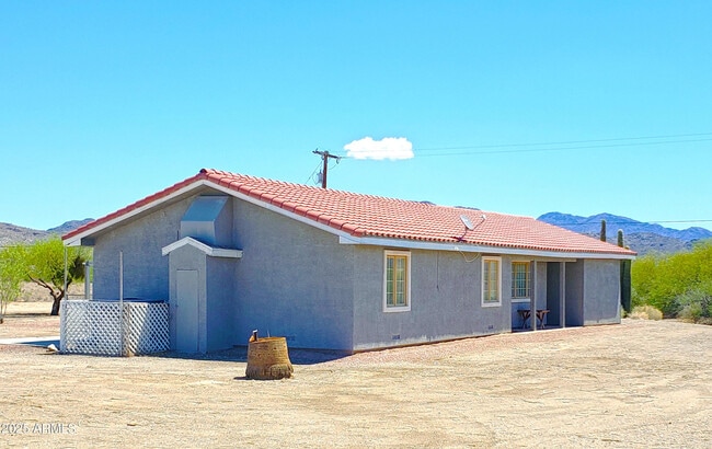 Building Photo - 69762 Old Bell Rd
