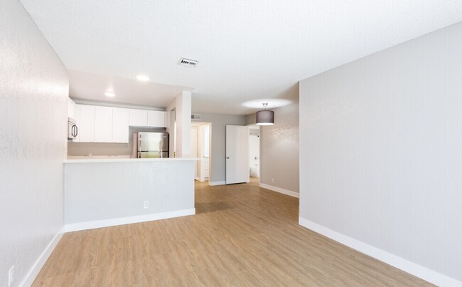 Floorplan - Spacious 2 Bedroom/2 Bath Apartment in KoreaTown -