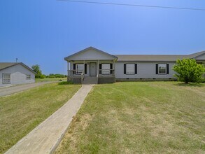 Building Photo - 102 Rolling Glen