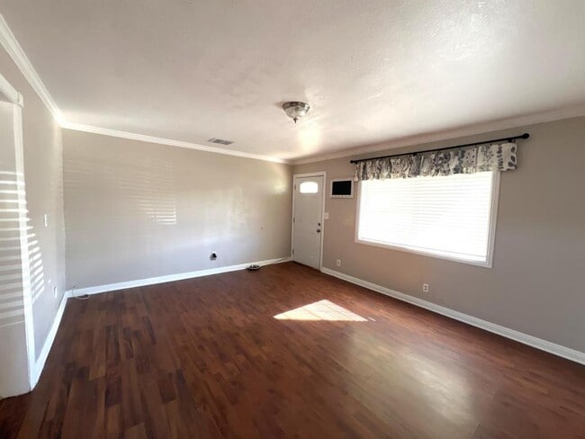 Building Photo - 13237 E Ave W