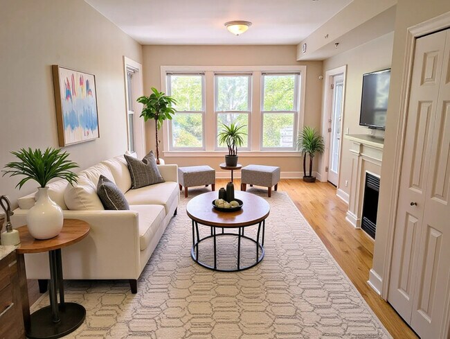 Building Photo - 142 Elmwood Ave