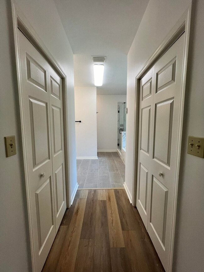 Building Photo - 4208 McLeod Dr