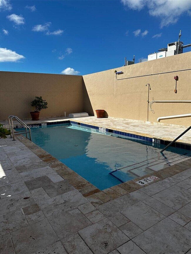 Building Photo - 5271 SW 8th St