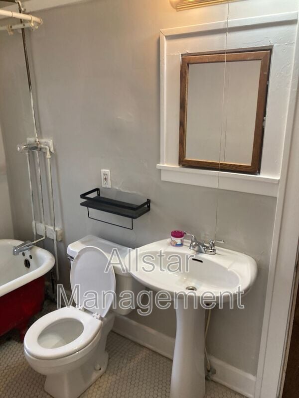 Building Photo - 4115 Henritze Ave