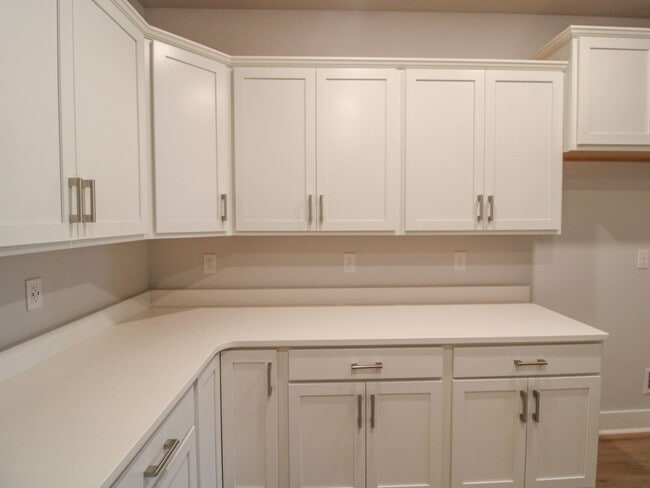 Building Photo - Reduced Rental Rate with $150 rent credit for 12 Months!